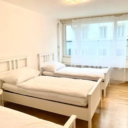 - Near Lion Monument - By Paf Apartment *